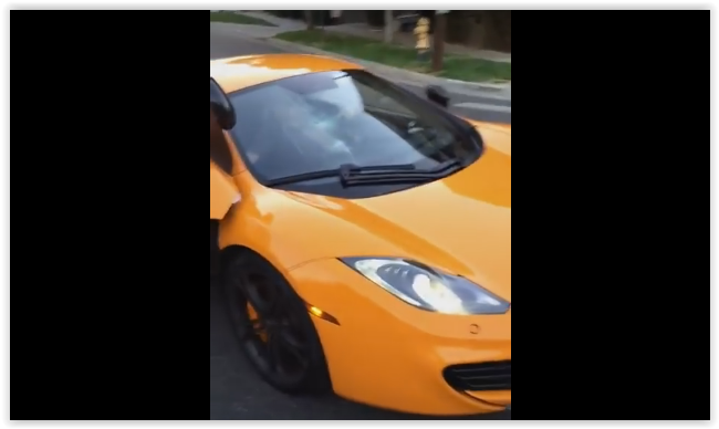 VIDEO – Presque écrasé par une McLaren, un skateur pète un câble !